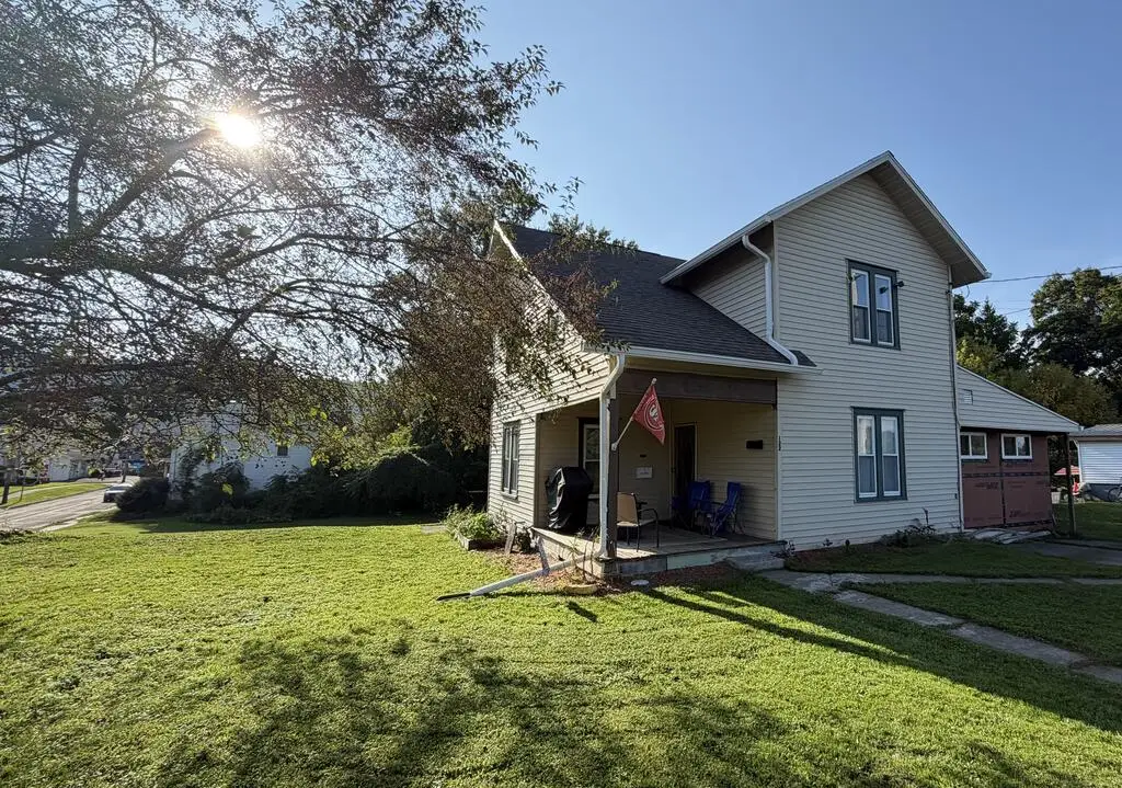 122 S River St, Athens, PA 18810 - #1