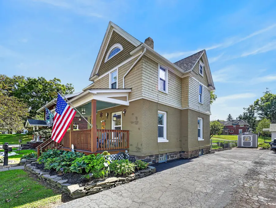 13 Locust St, Athens, PA 18810 - #2