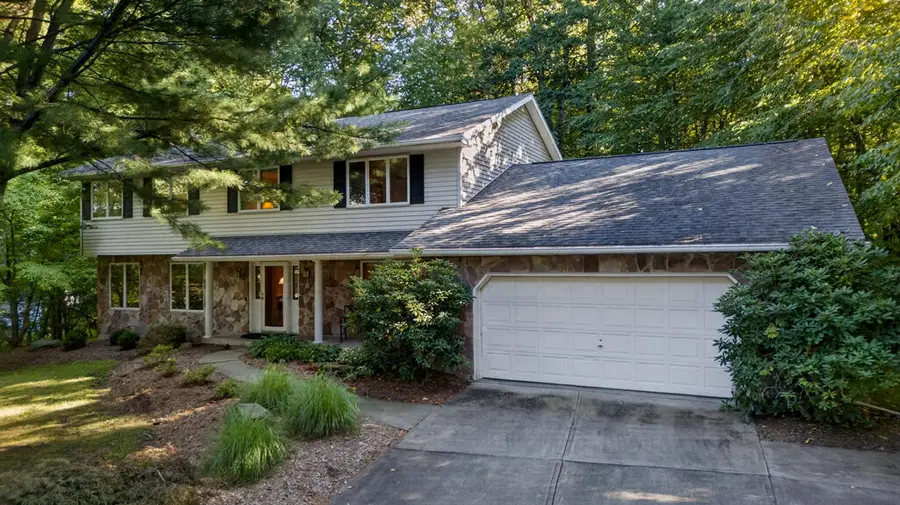 283 Queen Esther Dr, Sayre, PA 18840 - #2
