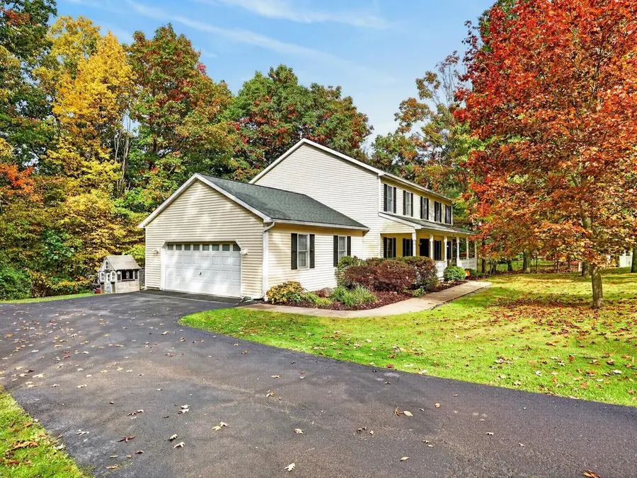 1008 Queen Esther Dr, Sayre, PA 18840 - #2
