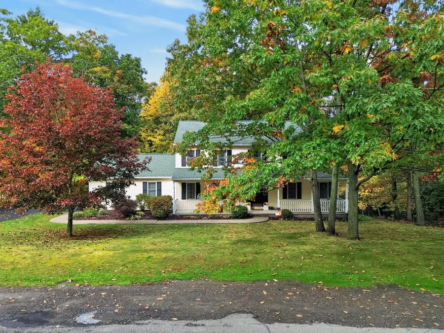 1008 Queen Esther Dr, Sayre, PA 18840 - #3