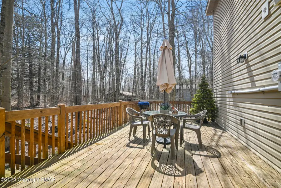7148 Winnebago Drive, Pocono Lake, PA 18347 - Image #3