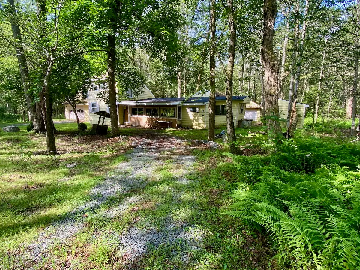 20 Yellow Feather Path, Gouldsboro, PA 18424 - Image #1