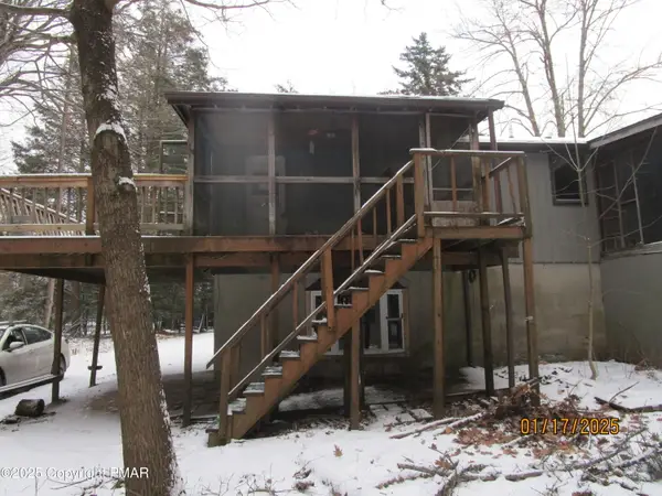 136 Pine Run, Pocono Lake, PA 18347