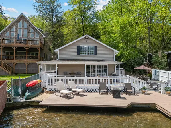 34 S Lake Drive, Lake Harmony, PA 18624