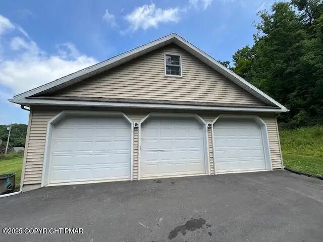 260 Johnson Hill Road, Lenoxville, PA 18441 - Image #2