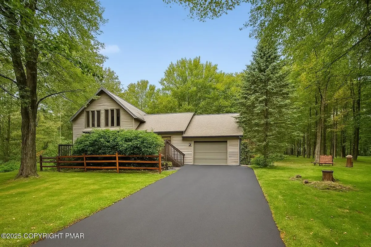 146 Arrowhead Circle, Newfoundland, PA 18445 - Image #1