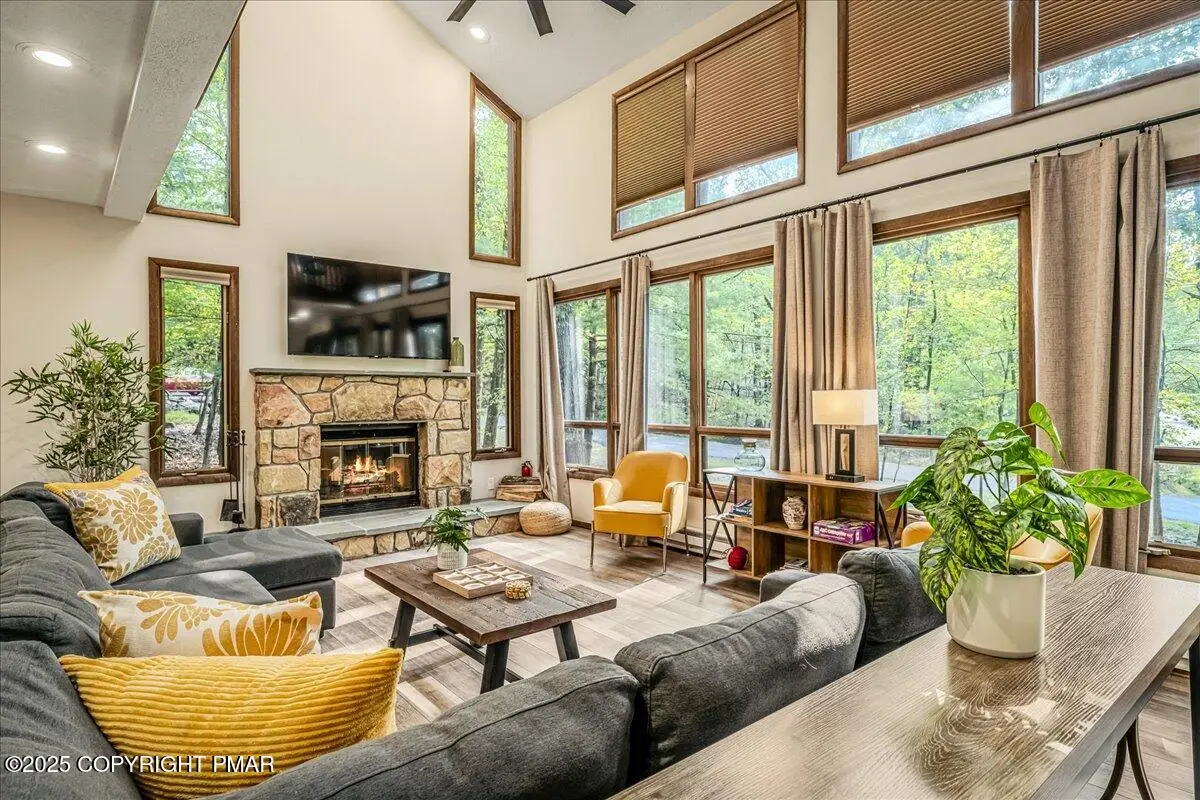 1119 Kensington Drive, East Stroudsburg, PA 18301 - #1