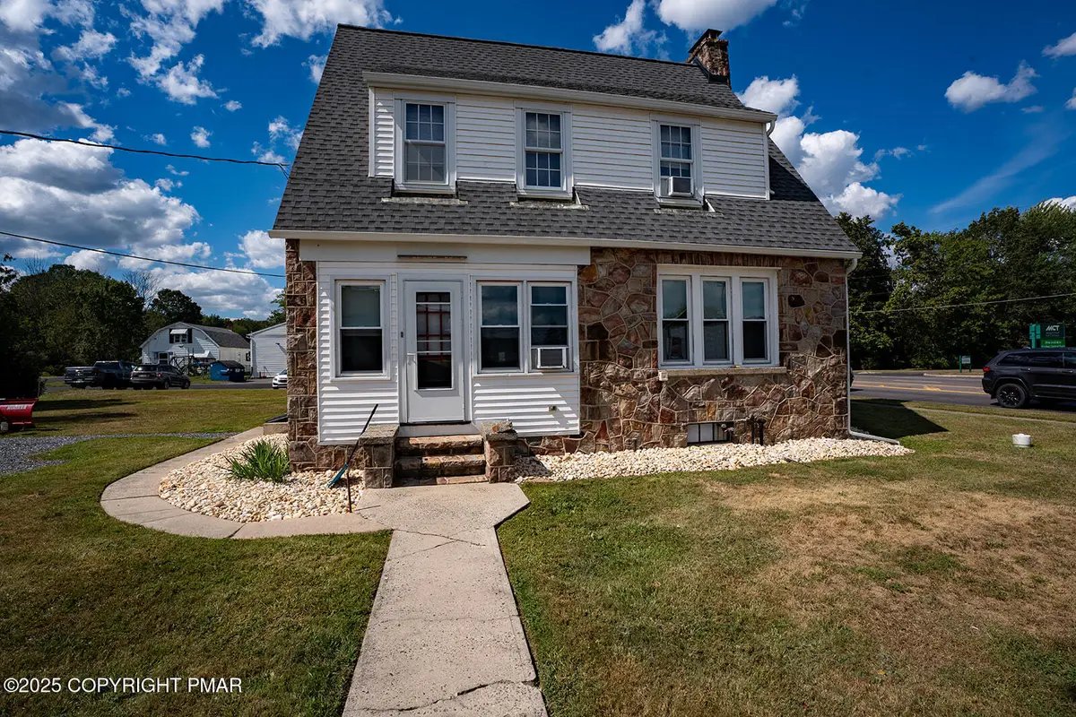 225 Claremont Avenue, Tamaqua, PA 18252 - Image #1