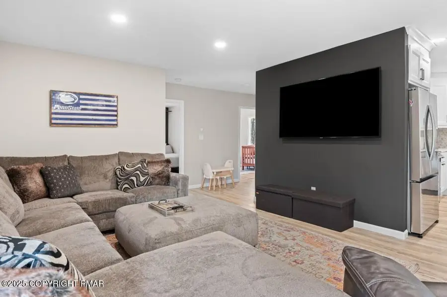 70 Pineknoll Drive, Lake Harmony, PA 18624 - Image #3