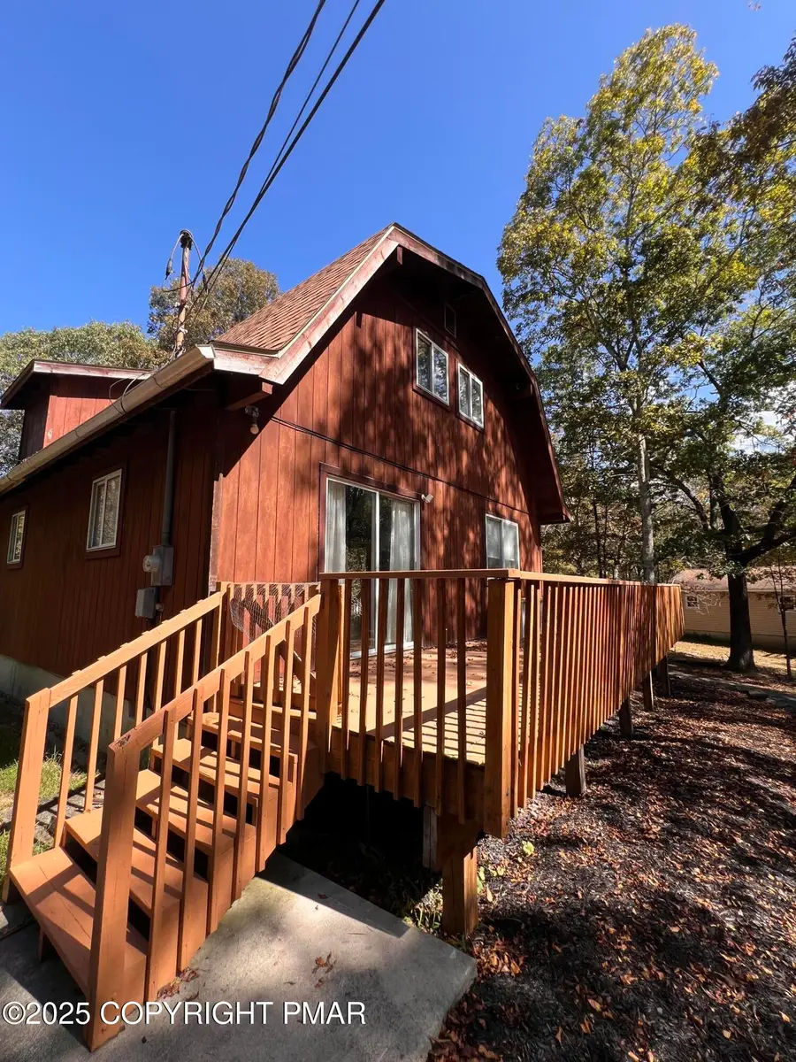 223 Clubhouse Drive, East Stroudsburg, PA 18302 - Image #3