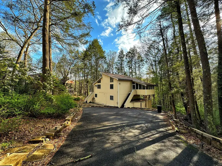 207 Manchester Drive, Bushkill, PA 18324 - #3
