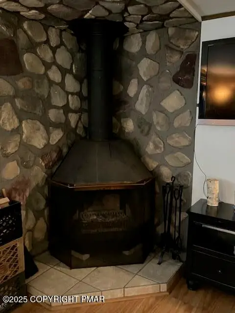 6 Iroquois Road, Albrightsville, PA 18210 - #3