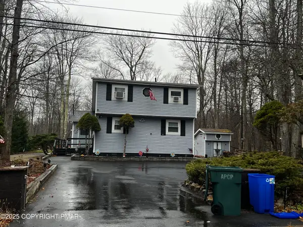 945 Country Place Drive Drive, Tobyhanna, PA 18466