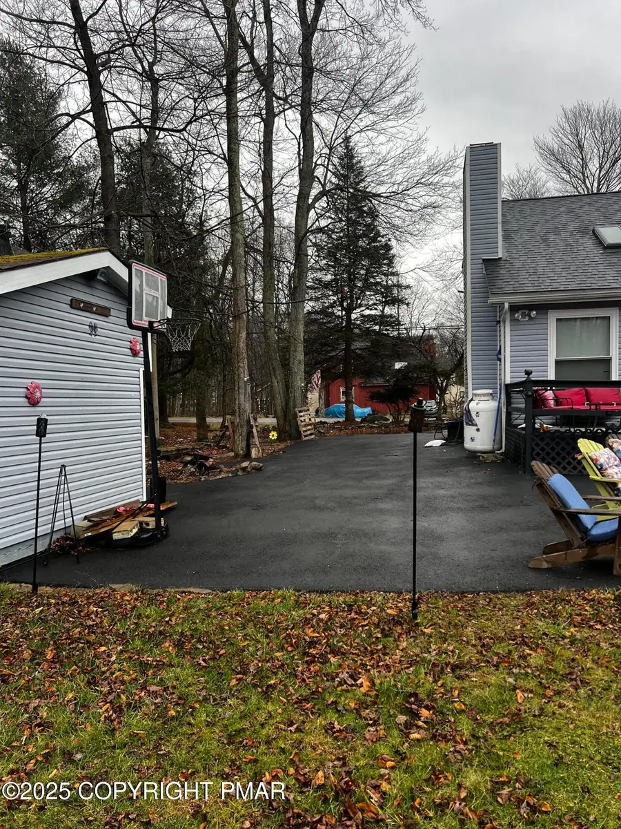 945 Country Place Drive Drive, Tobyhanna, PA 18466 - Image #3