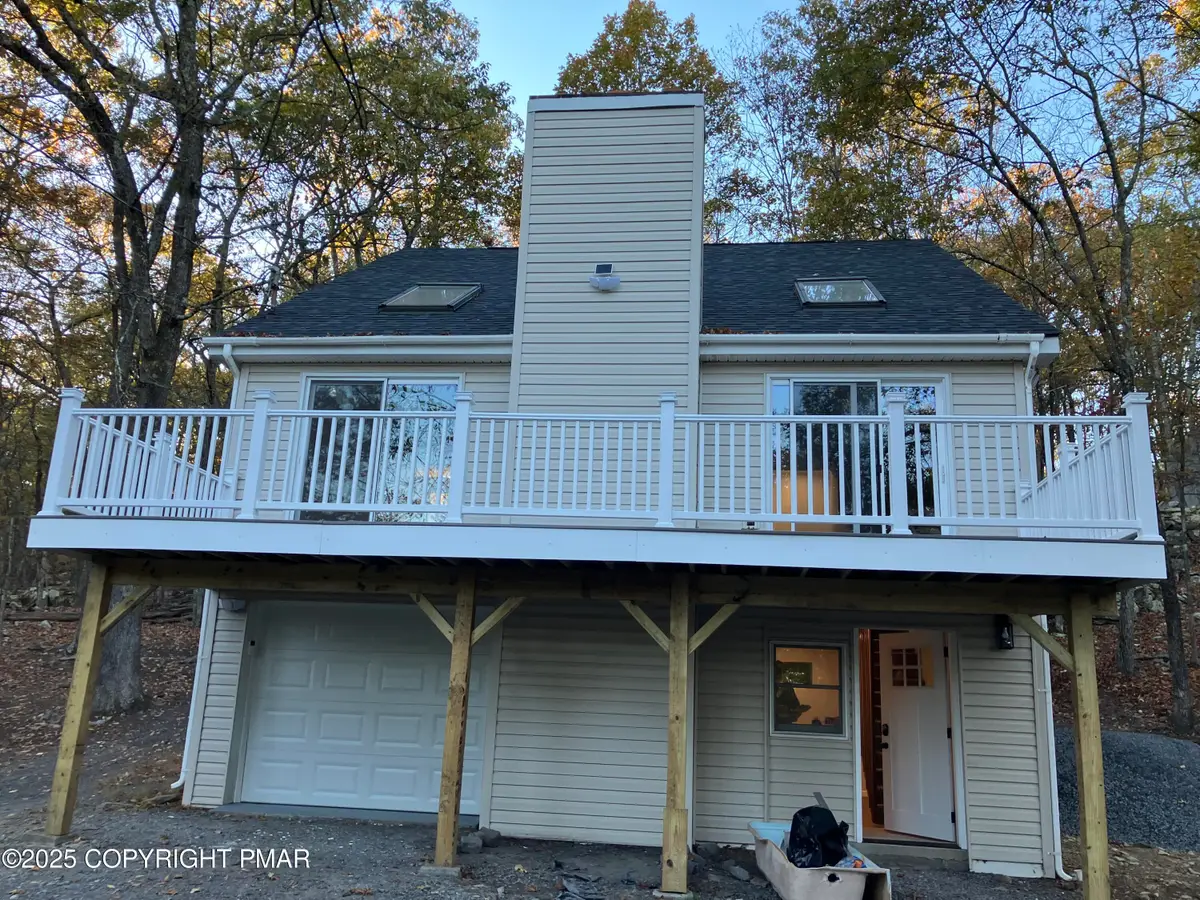 2096 Scarborough Way, Bushkill, PA 18324 - Image #1