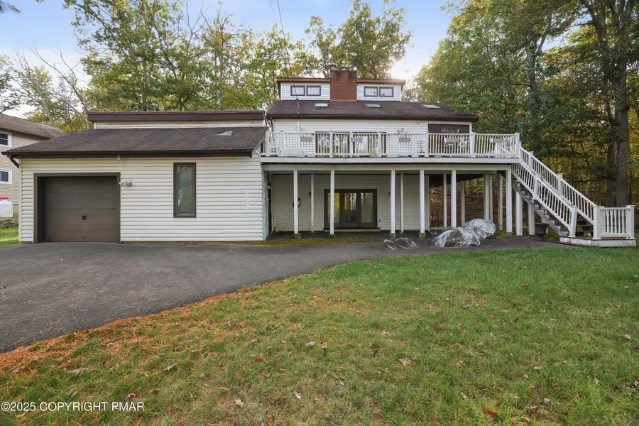 385 Saunders Drive, Bushkill, PA 18324 - Image #2