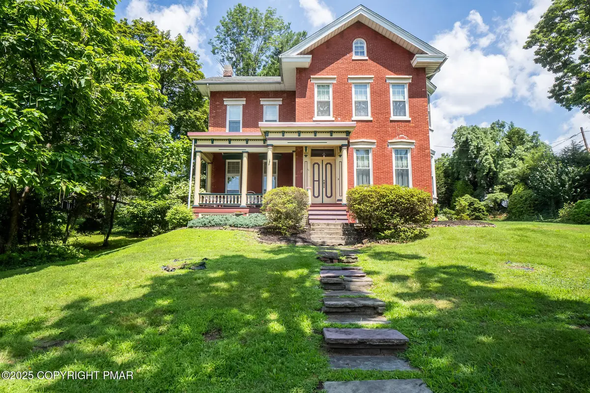 11 E Front Street, Jim Thorpe, PA 18229 - Image #1