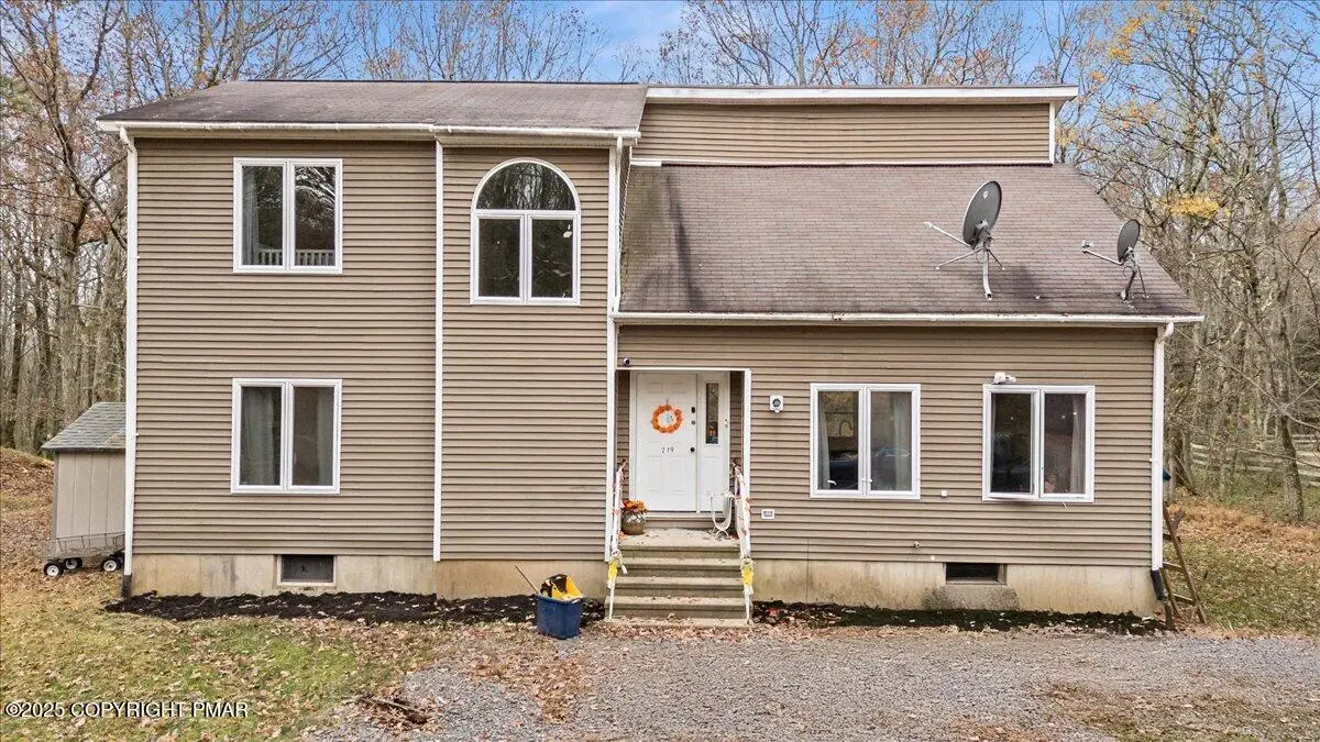 219 Mountain View Drive, Jim Thorpe, PA 18229 - Image #1