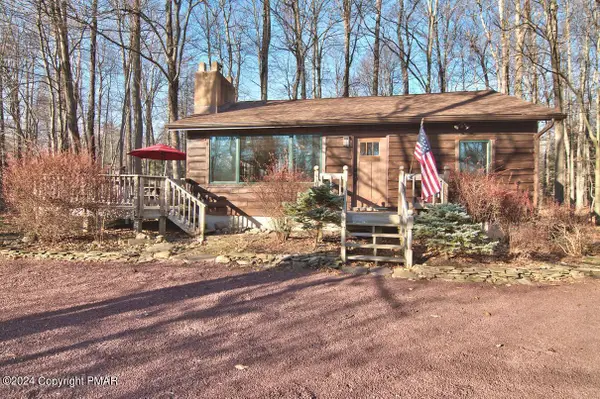 5187 Woodland Avenue, Pocono Pines, PA 18350