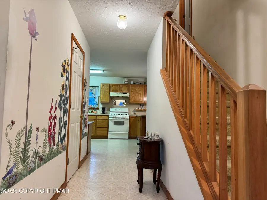 1145 Chickadee Drive, Pocono Summit, PA 18346 - Image #3