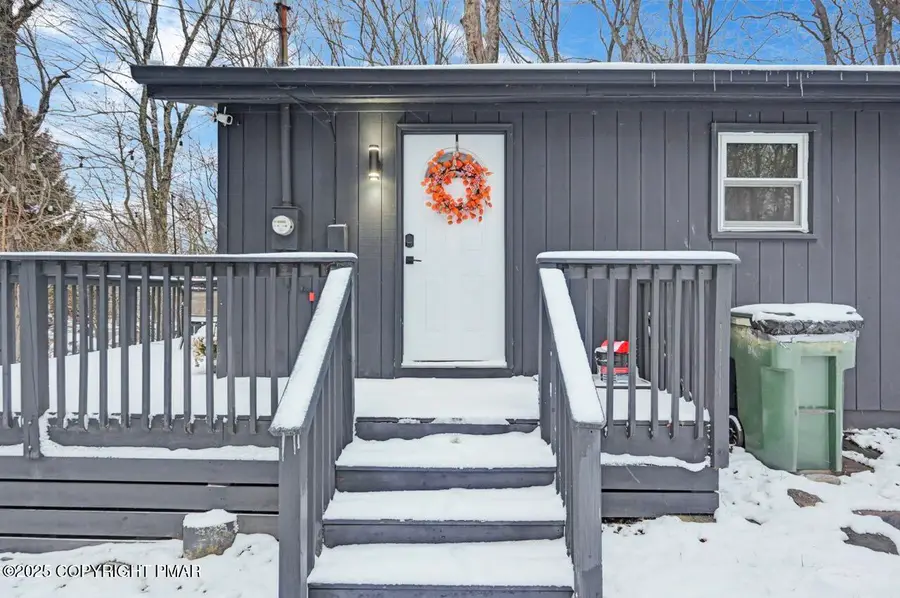 5306 NE Ledgewood Drive, Tobyhanna, PA 18466 - Image #3