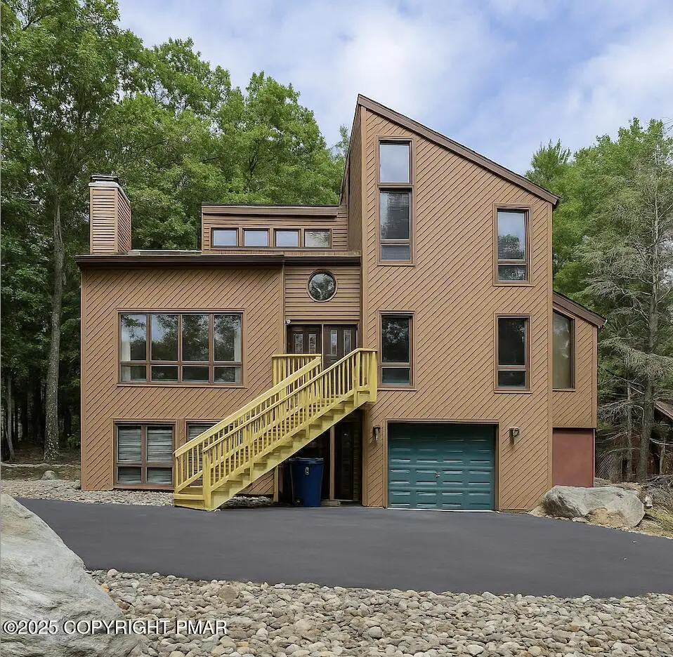 1250 Brentwood Drive, East Stroudsburg, PA 18301 - Image #1