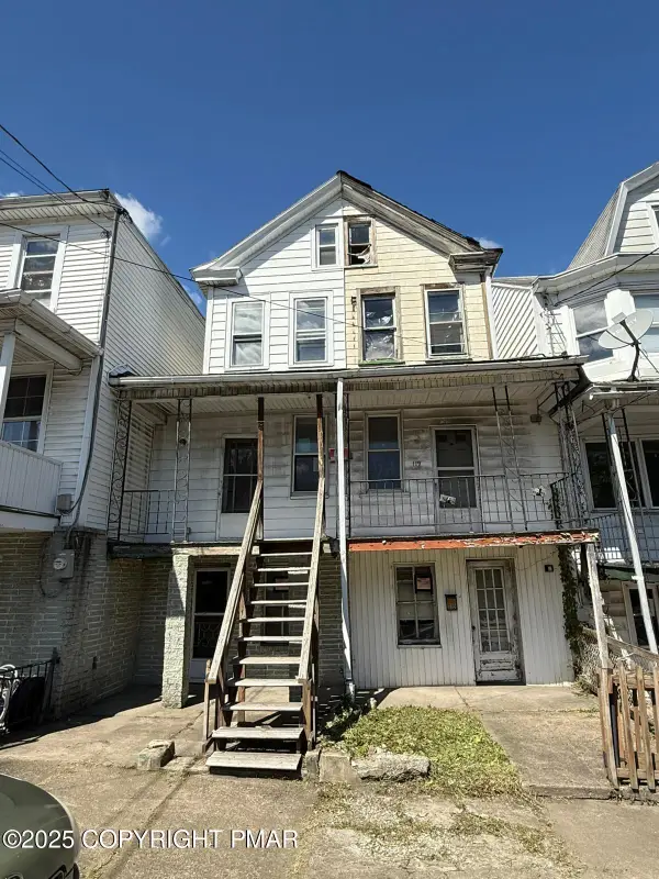 117 E Saylor Street, Mount Carmel, PA 17851