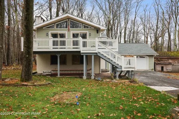 1055 Hunter Drive, Tobyhanna, PA 18466
