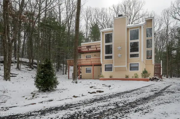 169 Shiny Mountain Road, Greentown, PA 18426