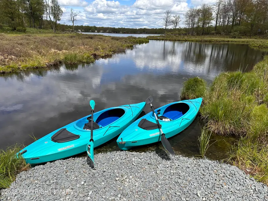 2255 Whippoorwill Drive, Tobyhanna, PA 18466 - Image #2