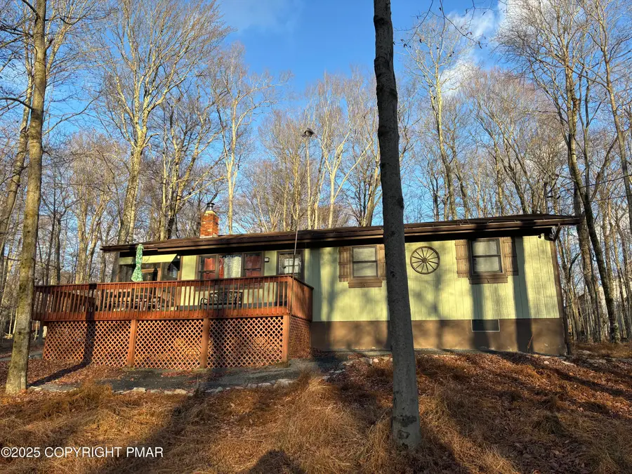 38 Mountain Glen Drive, Clifton Township, PA 18424 - Image #2