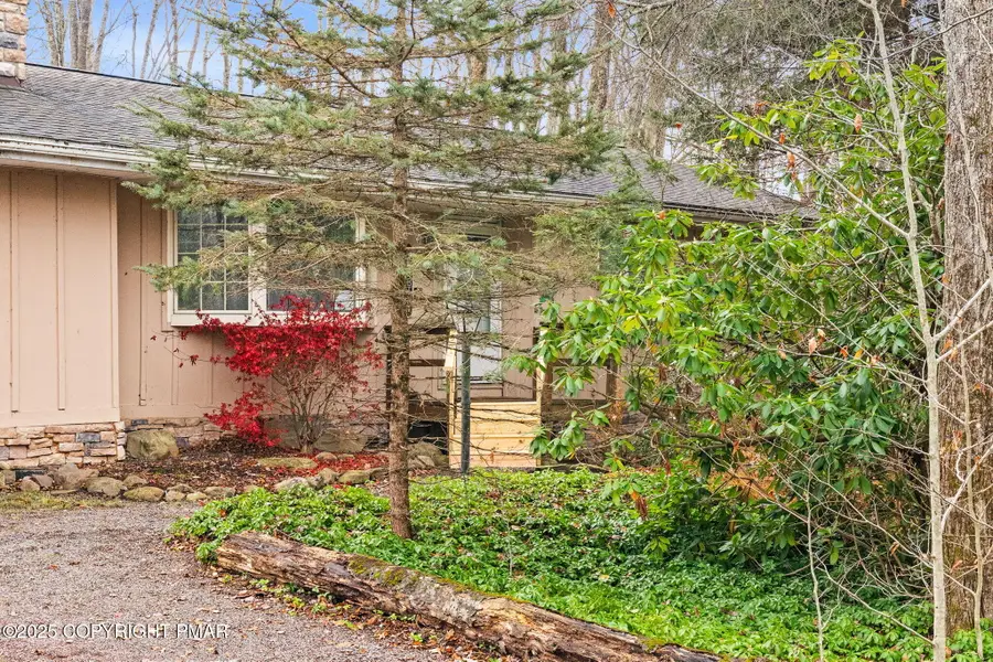 128 Winding Hill Road, Pocono Pines, PA 18350 - Image #3