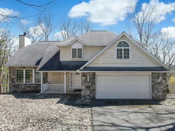 119 Wedge Court, East Stroudsburg, PA 18302