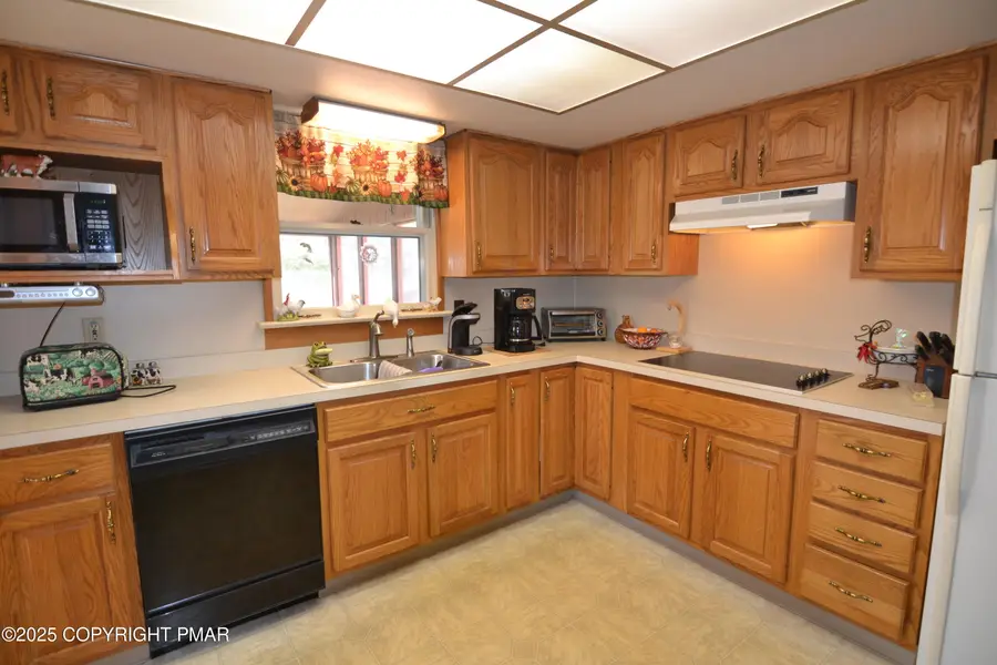 2761 Eckerts Lane, Bath, PA 18014 - Image #2