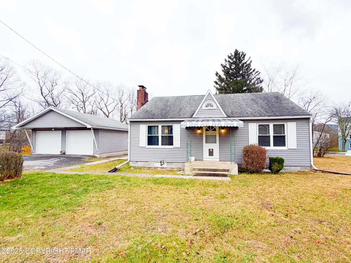 17 Mahoning Drive E, Lehighton, PA 18235 - Image #1