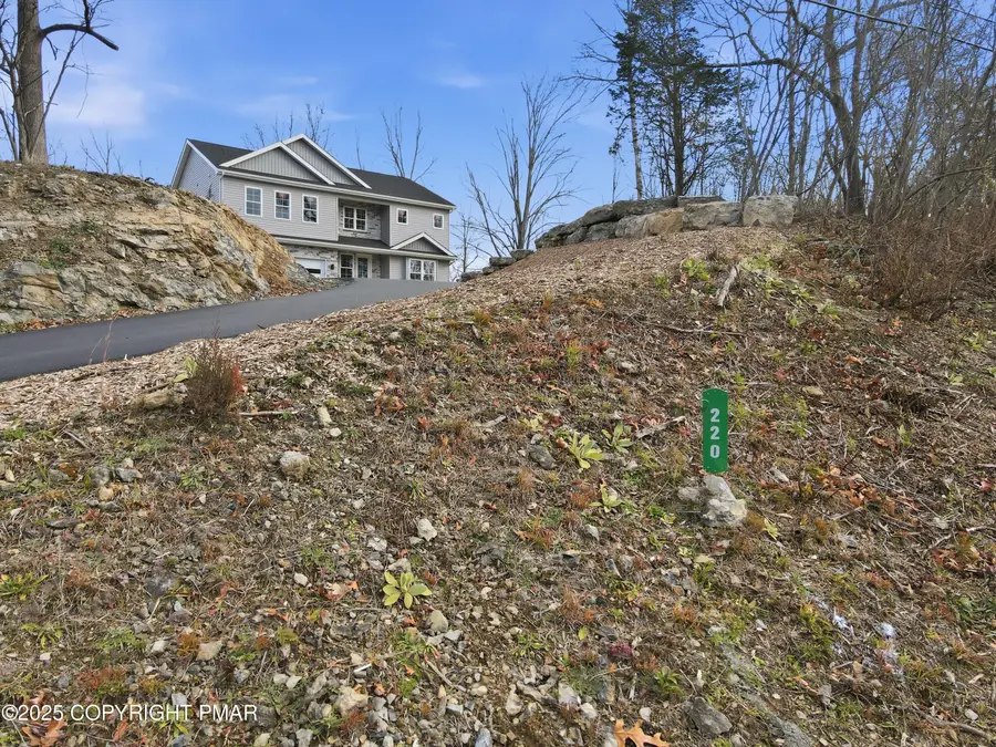 220 Keystone Rd Road, East Stroudsburg, PA 18302 - Image #2