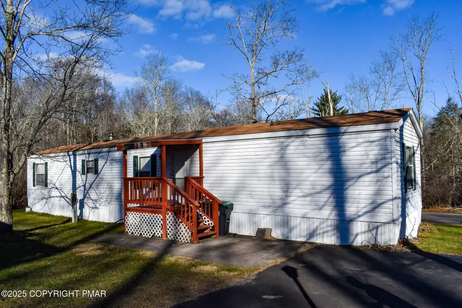 34 Valley Gorge Mobile Home, White Haven, PA 18661 - Image #2