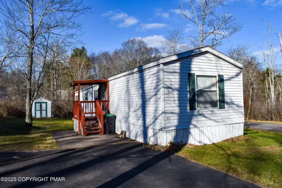 34 Valley Gorge Mobile Home, White Haven, PA 18661 - Image #3