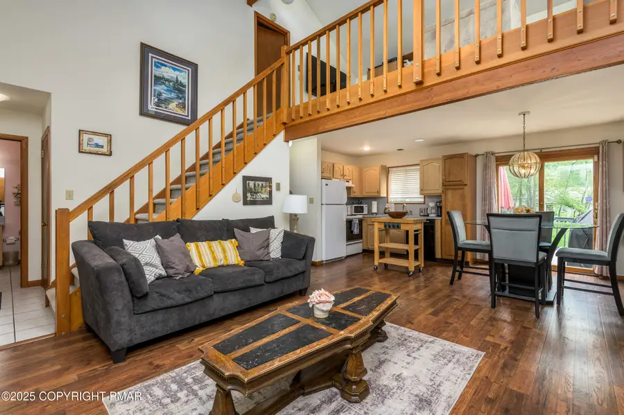 126 Shawnee Dr Drive, Pocono Lake, PA 18347 - Image #2