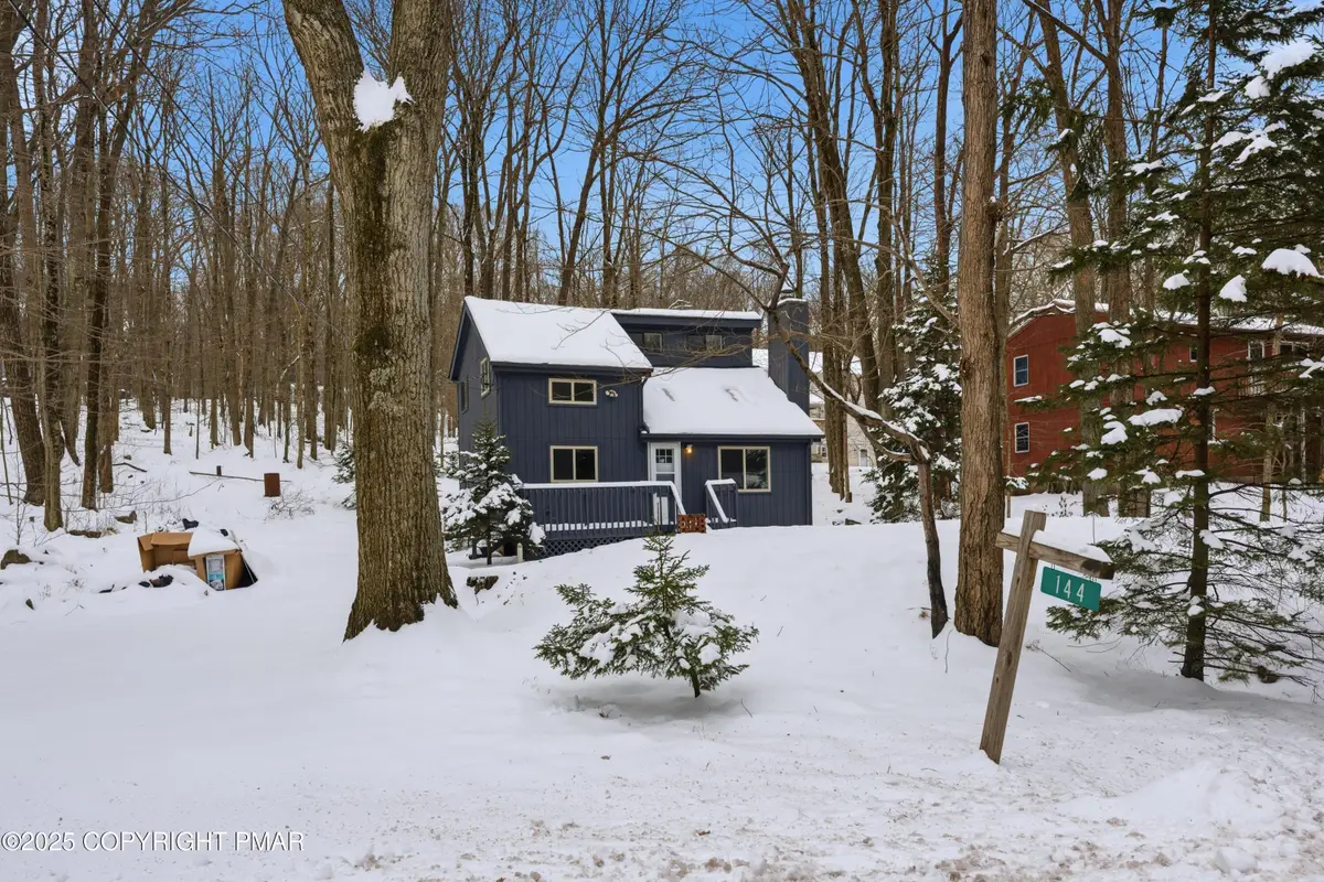 144 Owassa Drive, Pocono Lake, PA 18347 - Image #1