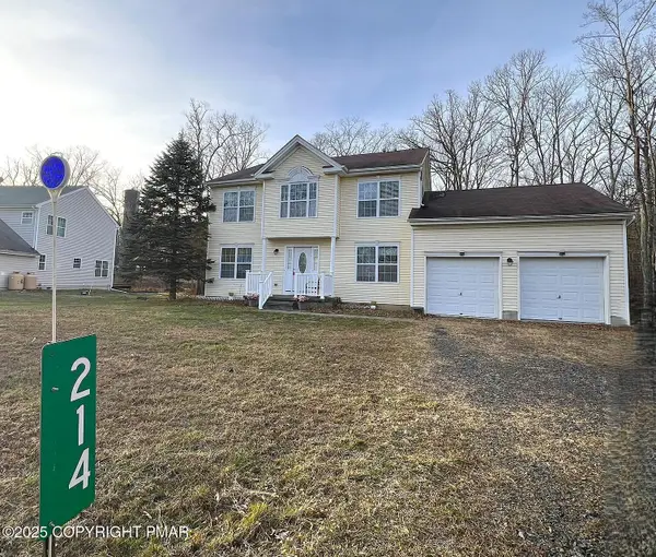 214 Kensington Drive, Bushkill, PA 18324