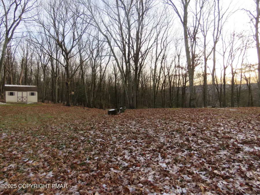 5186 Spring Drive, Swiftwater, PA 18370 - Image #2