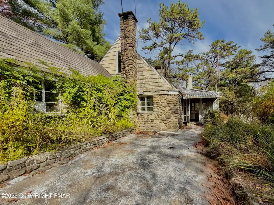 1734 Twin Pine Road, Stroudsburg, PA 18360 - Image #3