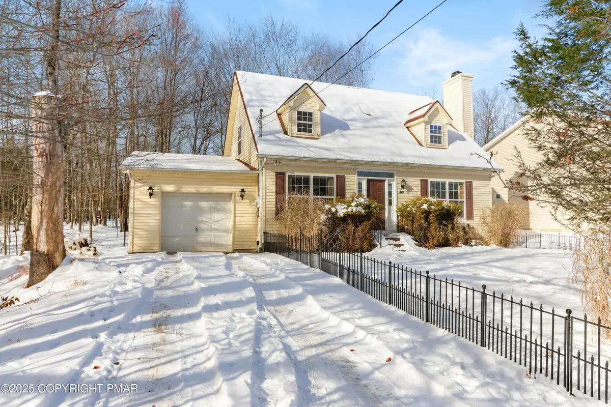 462 Country Place Drive, Tobyhanna, PA 18466 - Image #1