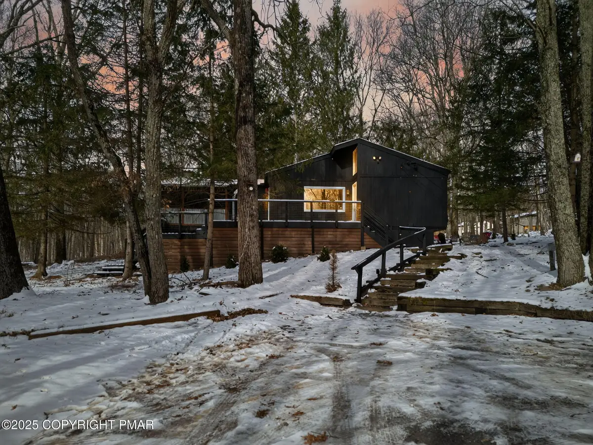 2329 Cramer Court, Bushkill, PA 18324 - Image #1