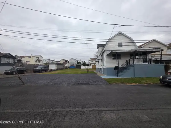 17 E Charles Street, Plains Township, PA 18705