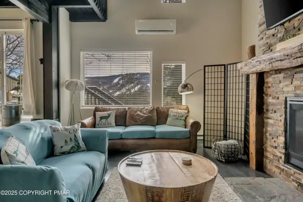 1126 Incline Village E, Tannersville, PA 18372