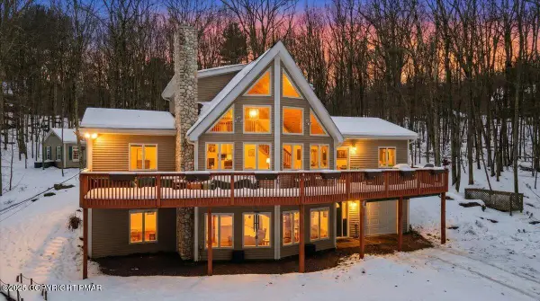 115 Pioneer Drive, Lackawaxen, PA 18435