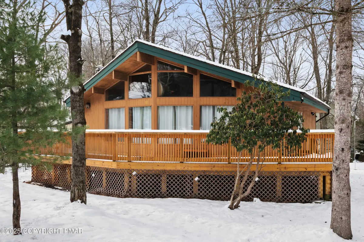 7377 Ventnor Drive, Tobyhanna, PA 18466 - Image #1